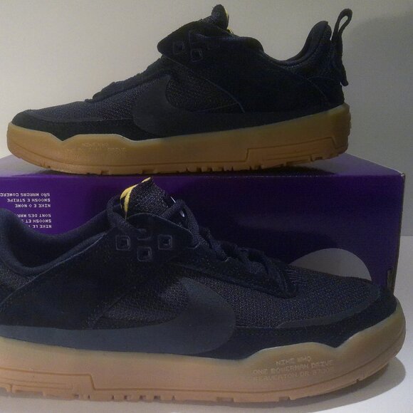 Size 8 - Women's Nike SB Day One W New in Box Black Retail $69 - Picture 2 of 7